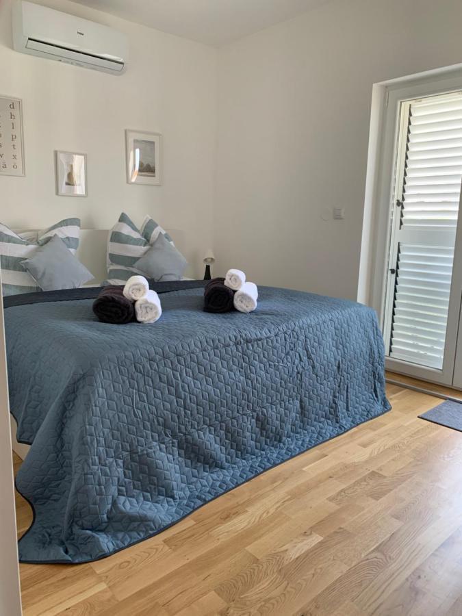 Deluxe Suites Anna Vodice Exterior foto